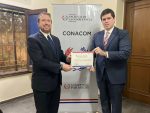 Se entregan premios a ganadores del Premio Nacional de Competencia